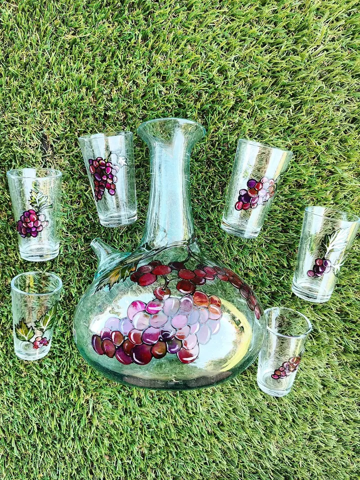 Arak Set with Grapes