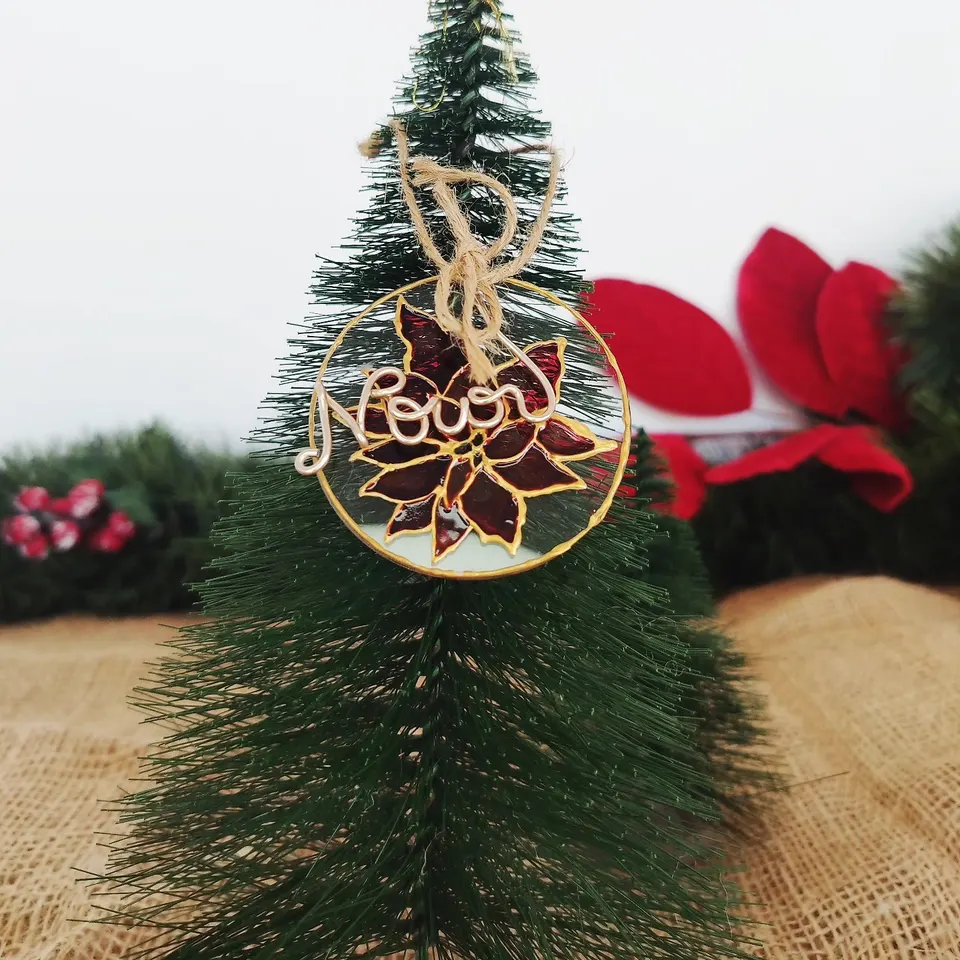 Noël Wire Ornament