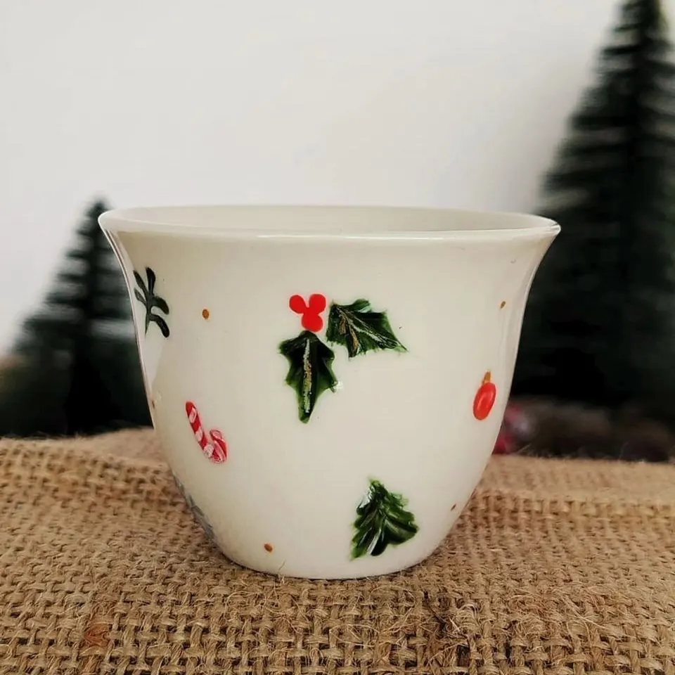 Christmas 2024: Holly Cup