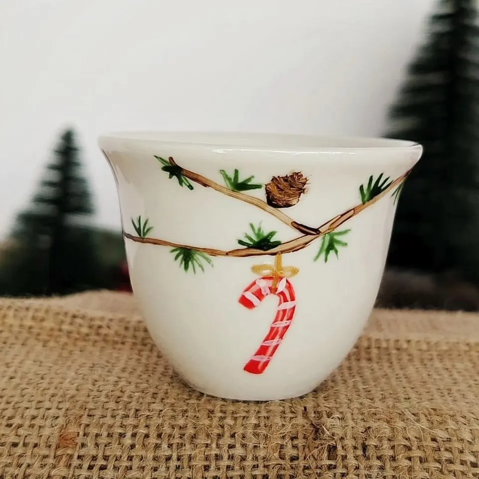 Christmas 2024: Holly Cup