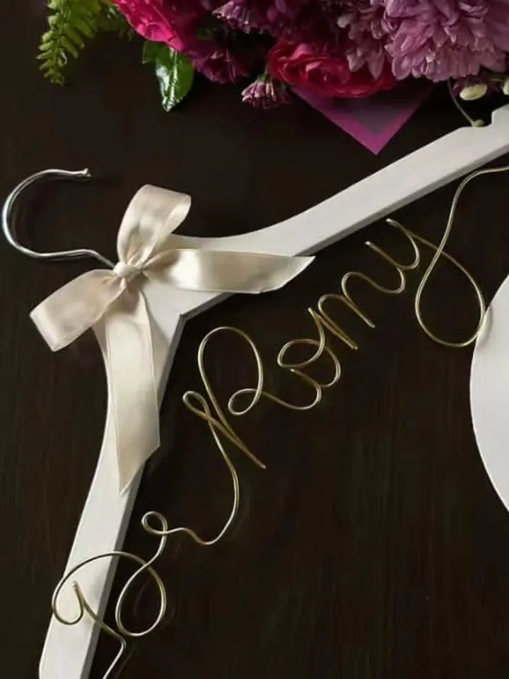 Wire Name Hanger